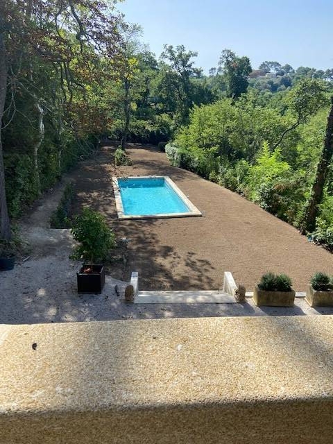 amenagement exterieur autour d une piscine a aix en provence